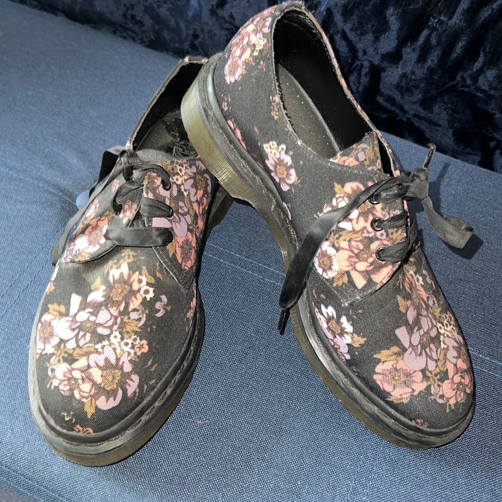 Dr. Martens Lester rare floral print